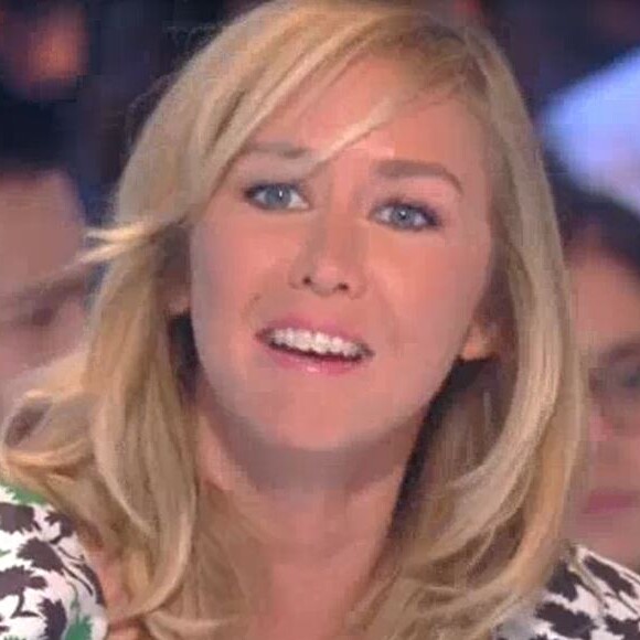 Enora Malagré souriante - "TPMP", mardi 10 janvier 2017, C8