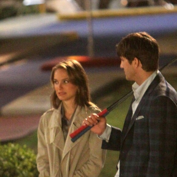 Natalie Portman et Ashton Kutcher sur le tournage du film "Sex Friends" à Los Angeles le 25 juin 2010