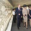 Le prince William et Kate Middleton, duchesse de Cambridge, lors du dévoilement de la plaque inaugurale de la nouvelle aile du musée lors des commémorations du centenaire de la Bataille de la Somme à Thiepval, le 1er juillet 2016
