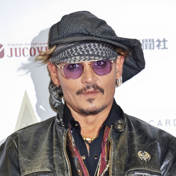 Johnny Depp lors des ''Classic Rock Awards 2016'' au Ryogoku Kokugikan à Tokyo, le 11 novembre 2016.