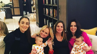 Geri Halliwell, enceinte, s'entraîne avec les adorables jumelles de Ronnie Wood