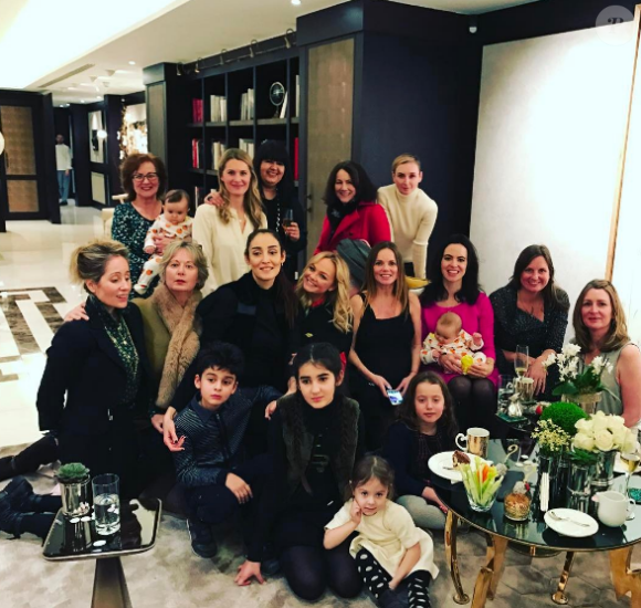 Geri Halliwell lors de sa baby-shower avec Emma Bunton, Sally Wood et toutes ses copines. Photo publiée sur Instagram le 14 janvier 2017