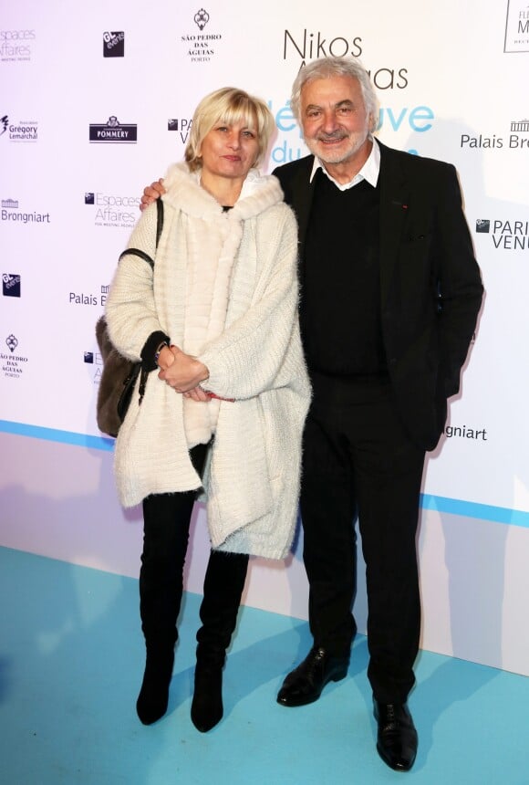 Franck Provost et Carole Golec (une collaboratrice) - Vernissage de l'exposition "L'épreuve du Temps" de Nikos Aliagas au Palais Brongniart à Paris, le 16 janvier 2017.