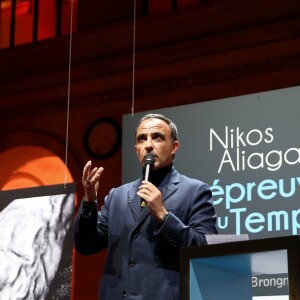 Nikos Aliagas - Vernissage de l'exposition "L'épreuve du Temps" de Nikos Aliagas au Palais Brongniart à Paris, le 16 janvier 2017.