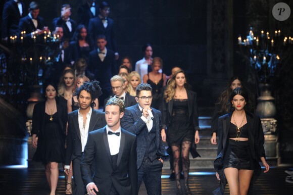 Austin Mahone anime le défilé Dolce & Gabbana à la Fashion Week de Milan. Le 14 janvier 2017.