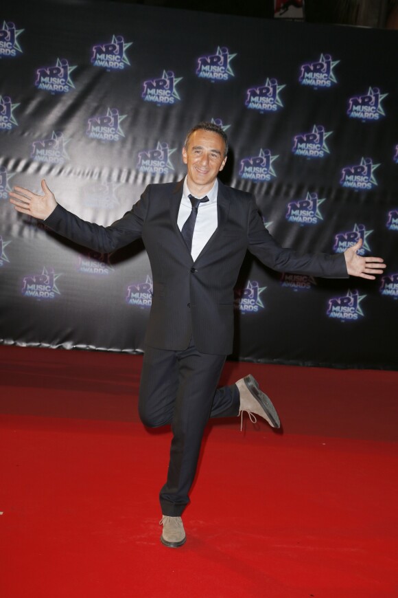 Elie Semoun lors de la 18ème cérémonie des "NRJ Music Awards" au Palais des Festivals à Cannes, le 12 novembre 2016. © Christophe Aubert via Bestimage