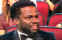 Dwayne Johnson dit à Kevin Hart d'aller se faire foutre lors des People's Choice Awards 2017.