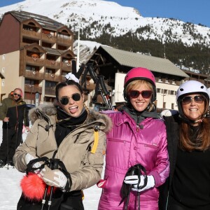 Exclusif - Les chroniqueurs de "Touche pas à mon poste" tournent "TPMP fait du ski" à Montgenèvre dans les Hautes-Alpes le 17 décembre 2016. Le tournage s'est déroulé du 16 au 19 décembre 2016. © Dominique Jacovides / Bestimage