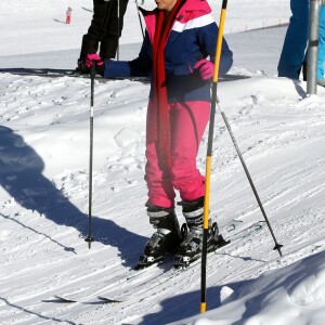 Exclusif - Capucine Anav, Isabelle Morini-Bosc, Gilles Verdez - Les chroniqueurs de "Touche pas à mon poste" tournent "TPMP fait du ski" à Montgenèvre dans les Hautes-Alpes le 17 décembre 2016. Le tournage s'est déroulé du 16 au 19 décembre 2016. © Dominique Jacovides / Bestimage