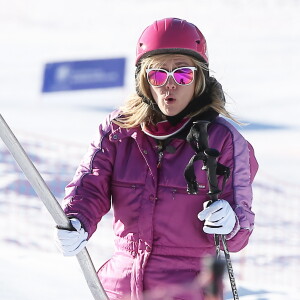 Exclusif - Enora Malagré - Les chroniqueurs de "Touche pas à mon poste" tournent "TPMP fait du ski" à Montgenèvre dans les Hautes-Alpes le 17 décembre 2016. Le tournage s'est déroulé du 16 au 19 décembre 2016. © Dominique Jacovides / Bestimage