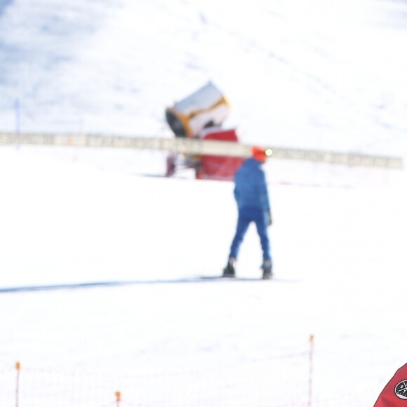 Exclusif - Benjamin Castaldi - Les chroniqueurs de "Touche pas à mon poste" tournent "TPMP fait du ski" à Montgenèvre dans les Hautes-Alpes le 17 décembre 2016. Le tournage s'est déroulé du 16 au 19 décembre 2016. © Dominique Jacovides / Bestimage