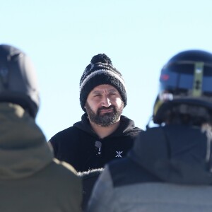 Exclusif - Cyril Hanouna - Les chroniqueurs de "Touche pas à mon poste" tournent "TPMP fait du ski" à Montgenèvre dans les Hautes-Alpes le 17 décembre 2016. Le tournage s'est déroulé du 16 au 19 décembre 2016. © Dominique Jacovides / Bestimage