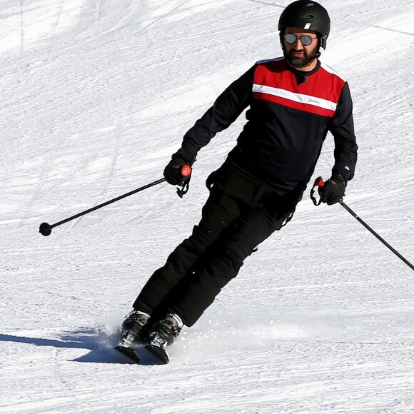 Exclusif - Cyril Hanouna - Les chroniqueurs de "Touche pas à mon poste" tournent "TPMP fait du ski" à Montgenèvre dans les Hautes-Alpes le 17 décembre 2016. Le tournage s'est déroulé du 16 au 19 décembre 2016. © Dominique Jacovides / Bestimage