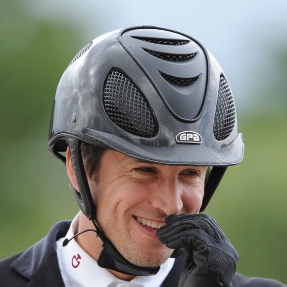 Guillaume Canet - Détente - Longines Paris Eiffel Jumping à la plaine de Jeux de Bagatelle à Paris, le 2 juillet 2016. © Pierre Perusseau/Bestimage