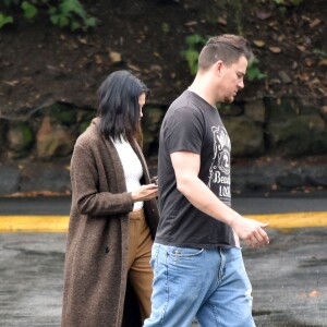 Exclusif - Channing Tatum et sa femme Jenna Dewan se promènent à Studio City, le 10 janvier 2017. Channing porte un t-shirt "Joe Dirt".  Exclusive - Channing Tatum out with his wife Jenna Dewan Tatum in Studio City, California on January 10, 2017.10/01/2017 - Studio City