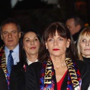 La princesse Stéphanie de Monaco et ses filles Pauline Ducruet et Camille Gottlieb - La famille princière de Monaco lors du 41e Festival International du Cirque de Monte-Carlo, le 21 janvier 2017. © Jean-Charles Vinaj/Pool Restreint Monaco/Bestimage