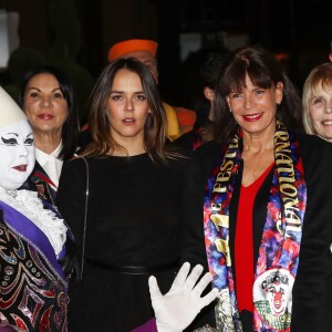 La princesse Stéphanie de Monaco et ses filles Pauline Ducruet et Camille Gottlieb - La famille princière de Monaco lors du 41e Festival International du Cirque de Monte-Carlo, le 21 janvier 2017. © Jean-Charles Vinaj/Pool Restreint Monaco/Bestimage