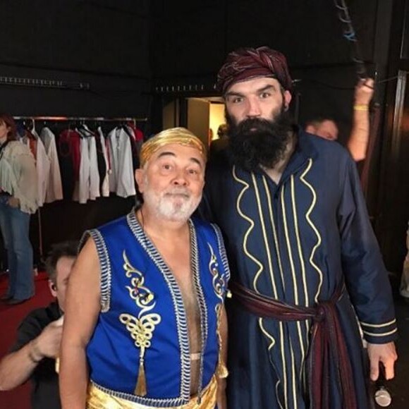 Sébastien Chabal et Gérard Jugnot au concert des Enfoirés. Instagram, janvier 2017.