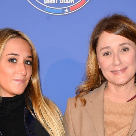 Daniela Lumbroso avec sa fille lors de l'avant-première du film "Raid Dingue" au cinéma Pathé Beaugrenelle à Paris, France, le 24 janvier 2017. © Coadic Guirec/Bestimage