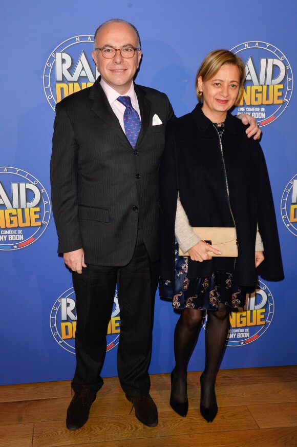 Bernard Cazeneuve et sa femme Véronique lors de l'avant-première du film "Raid Dingue" au cinéma Pathé Beaugrenelle à Paris, France, le 24 janvier 2017. © Coadic Guirec/Bestimage