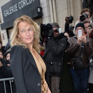 Estelle Lefébure - People arrivant au défilé de mode Haute-Couture printemps-été 2017 "Jean-Paul Gaultier" à Paris le 25 janvier 2017.