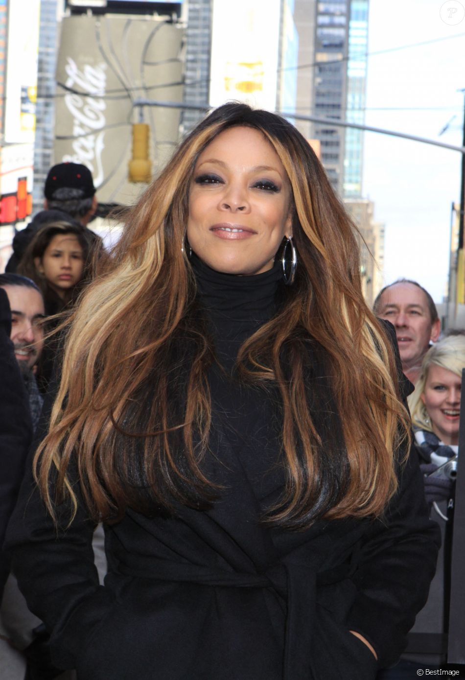Wendy Williams strips naked for PETA | 22MOON.COM