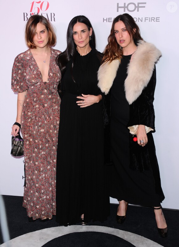 Demi Moore, Tallulah Belle Willis, Scout LaRue Willis à la soirée "150 Most Fashionable Women" du magazine "Harper's Bazaar" à Los Angeles, le 27 janvier 2017.