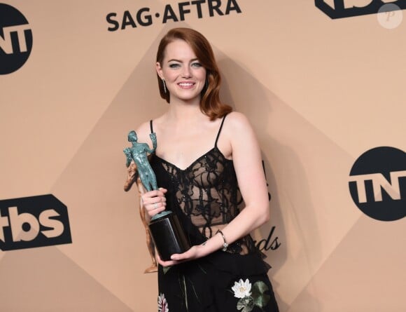 Emma Stone - Photocall de la 23e soirée annuelle Screen Actors Guild awards au Shrine auditorium à Los Angeles, le 29 janvier 2017 © Chris Delmas/Bestimage