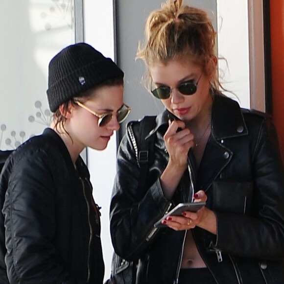 Kristen Stewart et sa petite amie Stella Maxwell à Los Angeles, le 28 Janvier 2017