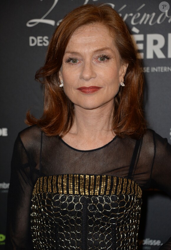 Isabelle Huppert à la 22ème cérémonie des Lumières de la presse internationale au Théâtre de la Madeleine à Paris le 30 janvier 2017. © Veeren / Bestimage