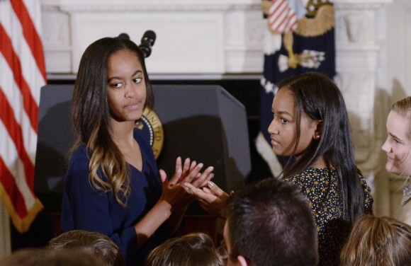 Malia et Sasha Obama à la Maison Blanche à Washington le 12 janvier 2017