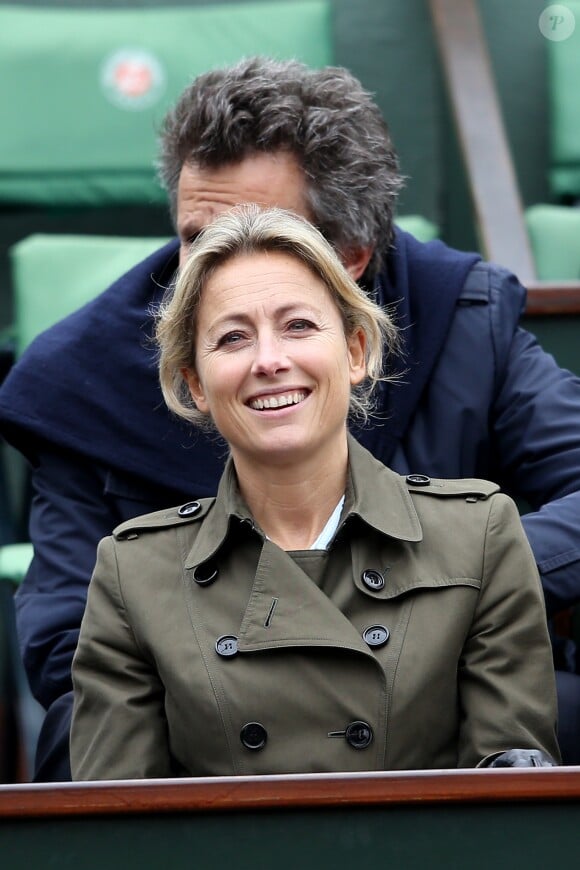 Anne-Sophie Lapix et son mari Arthur Sadoun - People dans les tribunes des internationaux de France de Roland Garros à Paris le 3 juin 2016. © Cyril Moreau / Bestimage