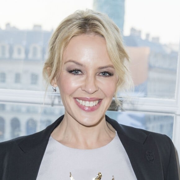 Kylie Minogue au défilé de mode "Schiaparelli", collection Haute-Couture printemps-été 2017 à Paris. Le 23 janvier 2017 © Olivier Borde / Bestimage