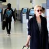 Exclusif - Kylie Minogue arrive à l'aéroport de Sydney pour prendre l’avion, le 24 novembre 2016