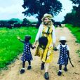 Madonna a publié une photo d'elle et ses jumelles, adoptées au Malawi, sur sa page Instagram le 9 février 2017