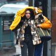 Exclusif - Lourdes Leon sous la pluie à New York City, le 23 janvier 2017