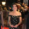 Kate Middleton (robe Alexander McQueen), la duchesse de Cambridge arrive à la cérémonie des British Academy Film Awards (BAFTA) au Royal Albert Hall à Londres, le 12 février 2017.