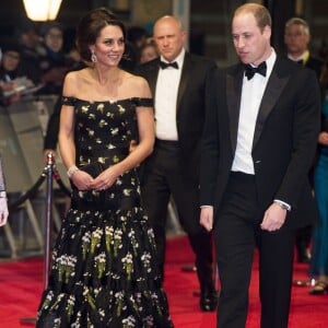 Le prince William et Kate Middleton, la duchesse de Cambridge arrivent à la cérémonie des British Academy Film Awards (BAFTA) au Royal Albert Hall à Londres, le 12 février 2017.