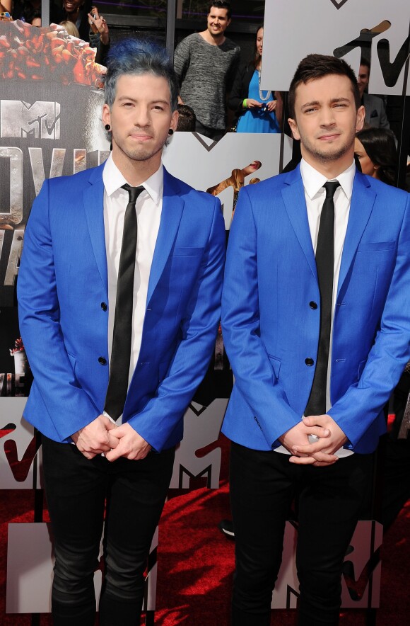 Josh Dun et Tyler Joseph du groupe Twenty One Pilots lors de la soirée des MTV Movie Awards 2014 à Los Angeles, le 13 Avril 2014.