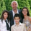 Frank Leboeuf, sa femme Betty et leurs enfants Hugo et Jade à Disney Village le 27 juin 2004