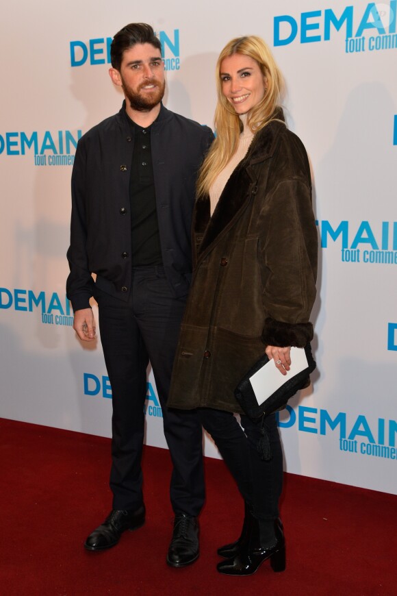 Alexandra Rosenfeld (Miss France 2006) et son compagnon Etienne - Avant première du film "Demain tout commence" au Grand Rex à Paris le 28 novembre 2016. © Coadic Guirec/Bestimage