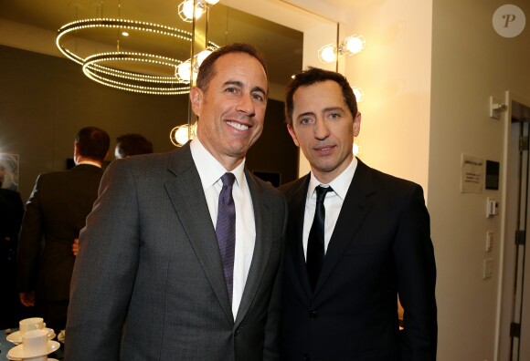 Exclusif - Jerry Seinfeld et Gad Elmaleh dans la loge après le spectacle de Gad Elmaleh "Oh My Gad" au "Carnegie Hall" à New York City, New York, Etats-Unis, le 11 février 2017. © Domique Jacovides/Bestimage