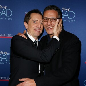 Exclusif - Gad Elmaleh avec Roschdy Zem lors du photocall du spectacle de Gad Elmaleh "Oh My Gad" au "Carnegie Hall" à New York, le 11 février 2017. © Dominique Jacovides/Bestimage