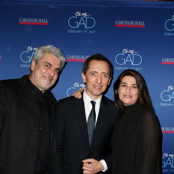 Exclusif - Gad Elmaleh et des invités lors du photocall du spectacle de Gad Elmaleh "Oh My Gad" au "Carnegie Hall" à New York, le 11 février 2017. © Dominique Jacovides/Bestimage