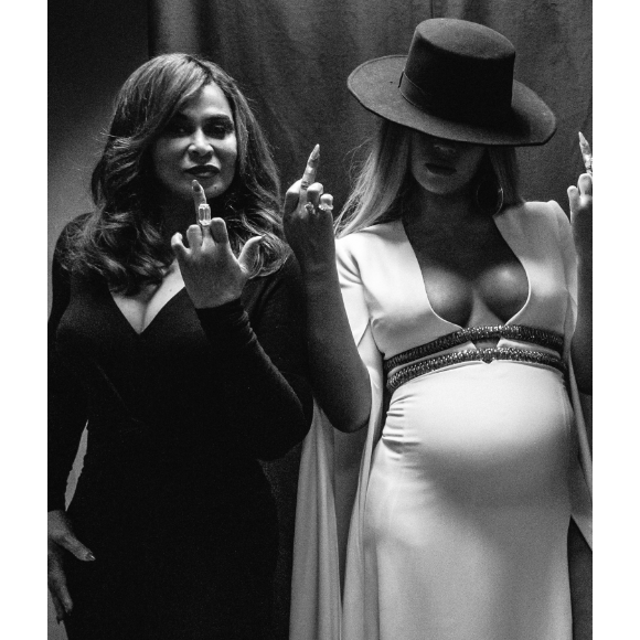 Beyoncé et sa maman Tina Knowles après la cérémonie des Grammy Awards, à Los Angeles, le 12 février 2017.