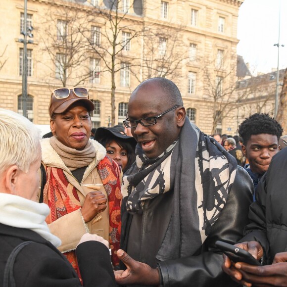 Lilian Thuram - Manifestation en marge de l'affaire Théo : 2 300 personnes ont manifesté à Paris pour dénoncer "les violences policières" place de la république le 18 février 2017. © Lionel Urman / Bestimage