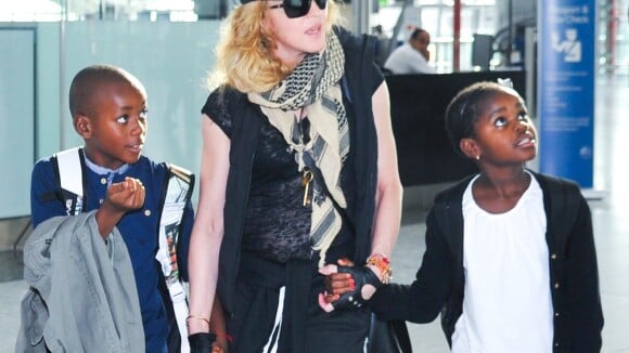 Madonna : Ses jumelles tout sourire pour une jolie photo de famille