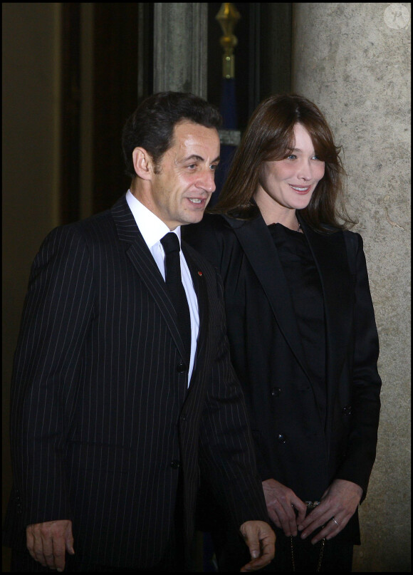 Nicolas Sarkozy et sa femme Carla Bruni-Sarkozy au palais de l'Elysée le 10 novembre 2008