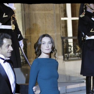 Nicolas Sarkozy et sa femme Carla Bruni-Sarkozy au palais de l'Elysée le 2 mars 2010