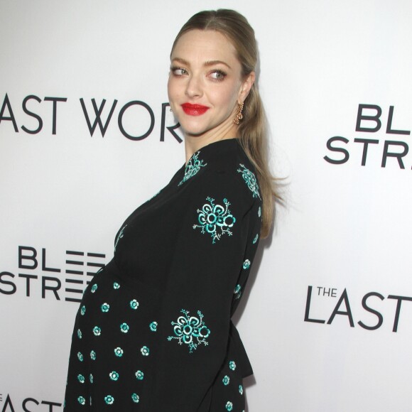 Amanda Seyfried, enceinte, à la première de "The Last Word" à Los Angeles, le 1er mars 2017.